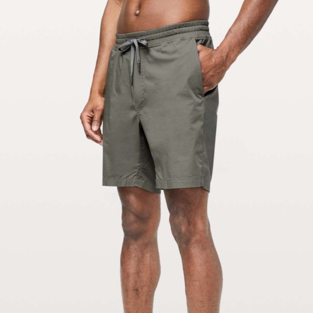 NWOT Lululemon Bowline Short *8" Grey Sage Size Small
